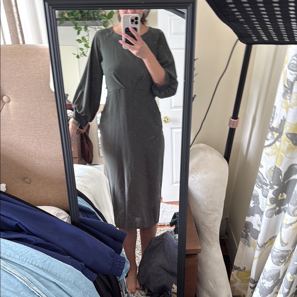 Elegant Green Midi Dress